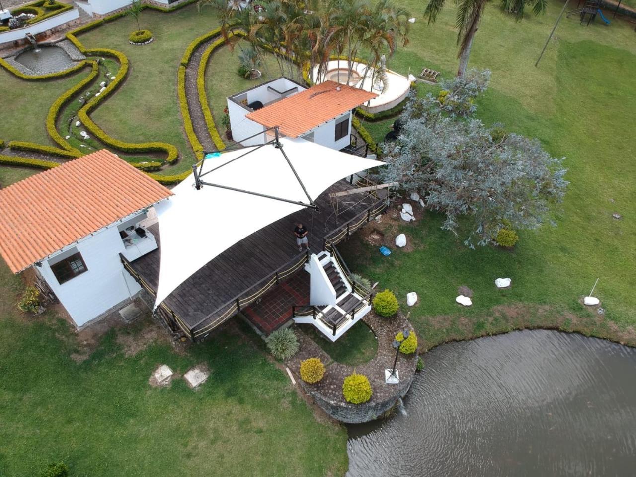 Hotel Maca Lago Calima Dış mekan fotoğraf