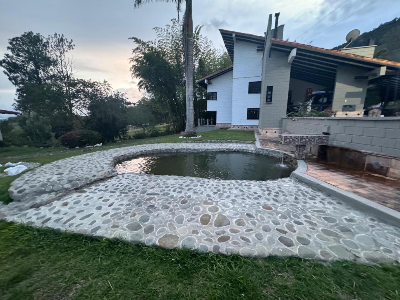 Hotel Maca Lago Calima Dış mekan fotoğraf